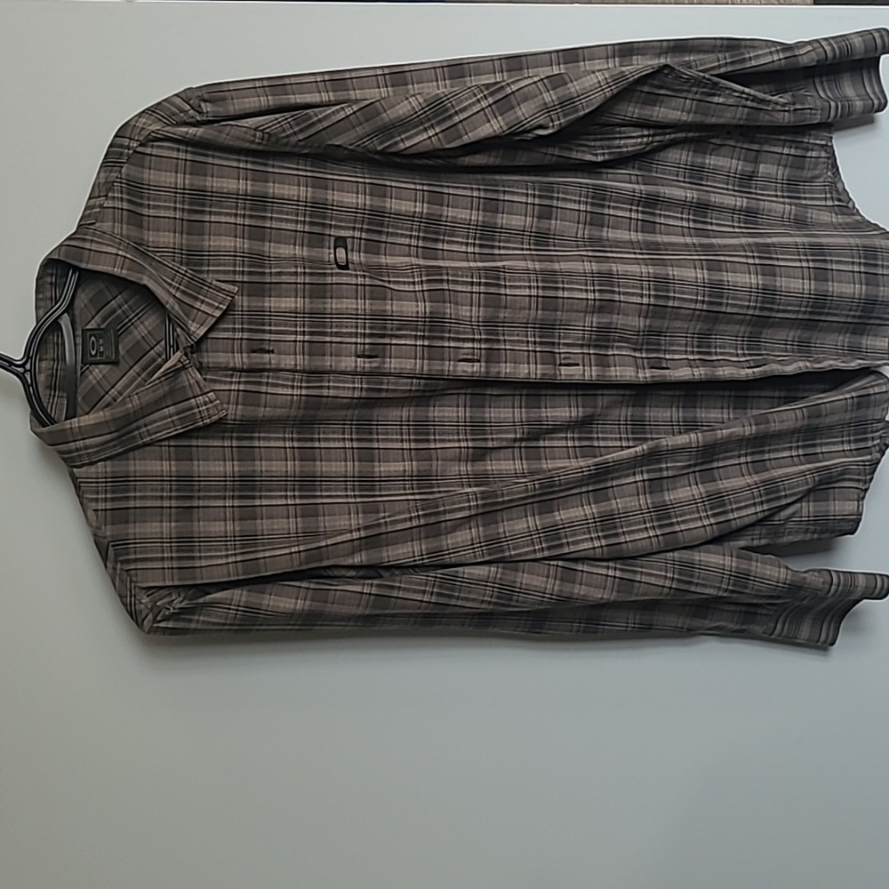 Men's Oakley button down shirt